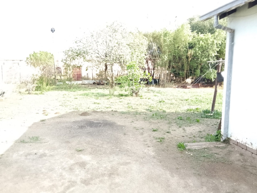 2 Bedroom Property for Sale in Botshabelo Free State